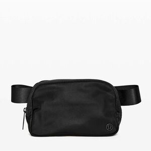 Lululemon belt bag